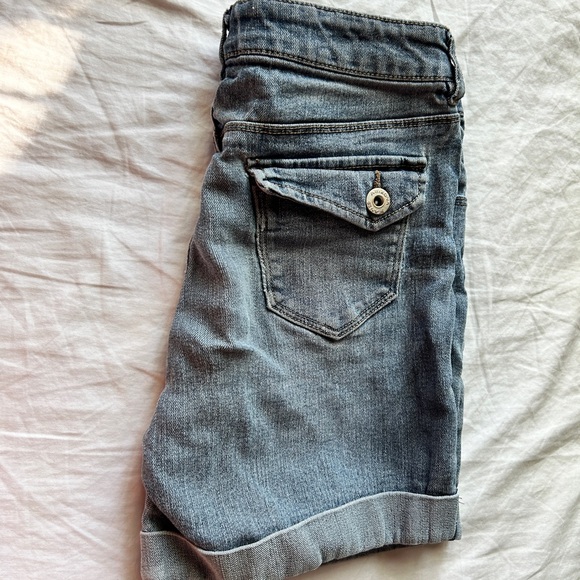 Shorts, Arizona The Orginal Jeans, Excellent condition - Picture 2 of 2